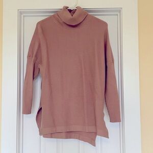 LILLUSORY Women’s Camel Turtleneck High Low Ribbed Sweater Size Medium